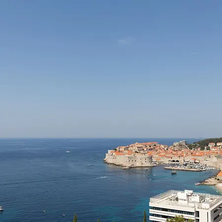Appartement Amorino Of - Two Bedroom With Terrace And Sea View