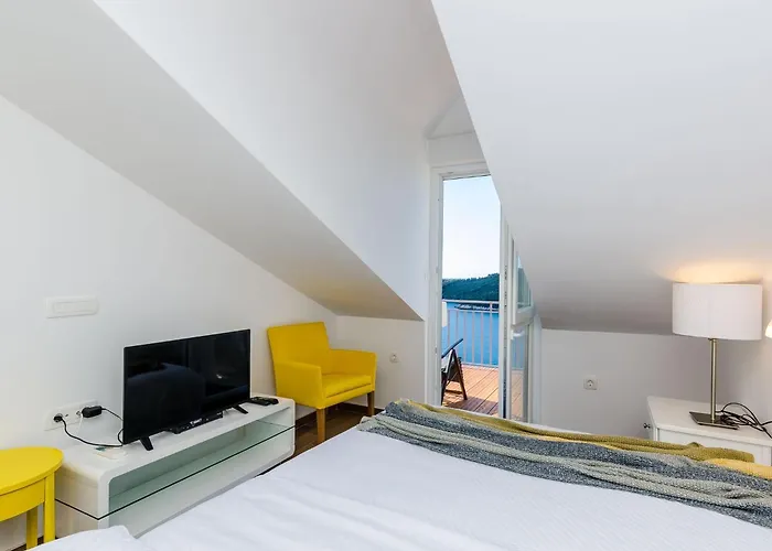 Amorino Of - Two Bedroom With Terrace And Sea View *