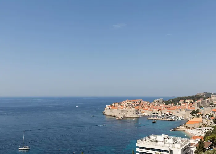 Appartement Amorino Of - Two Bedroom With Terrace And Sea View