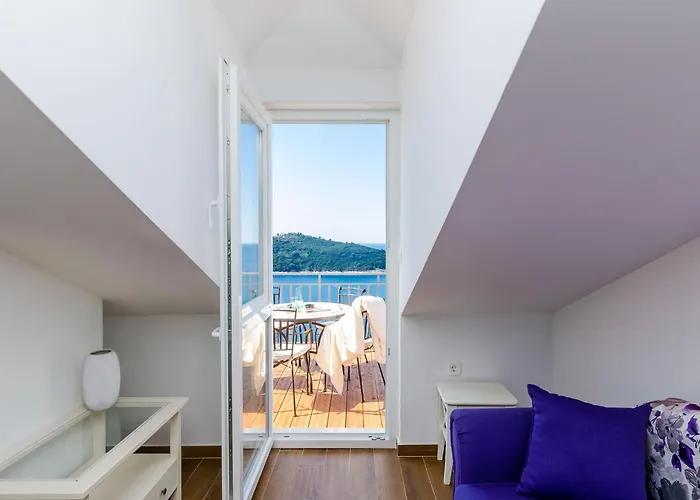 Appartement Amorino Of - Two Bedroom With Terrace And Sea View