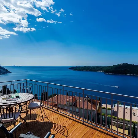 Amorino Of - Two Bedroom With Terrace And Sea View Lägenhet